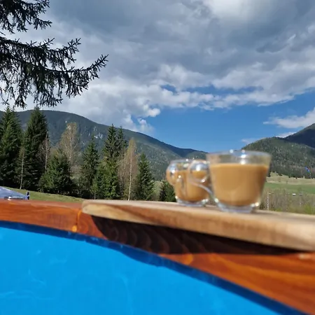 مكان تخييم Saloc Damuc